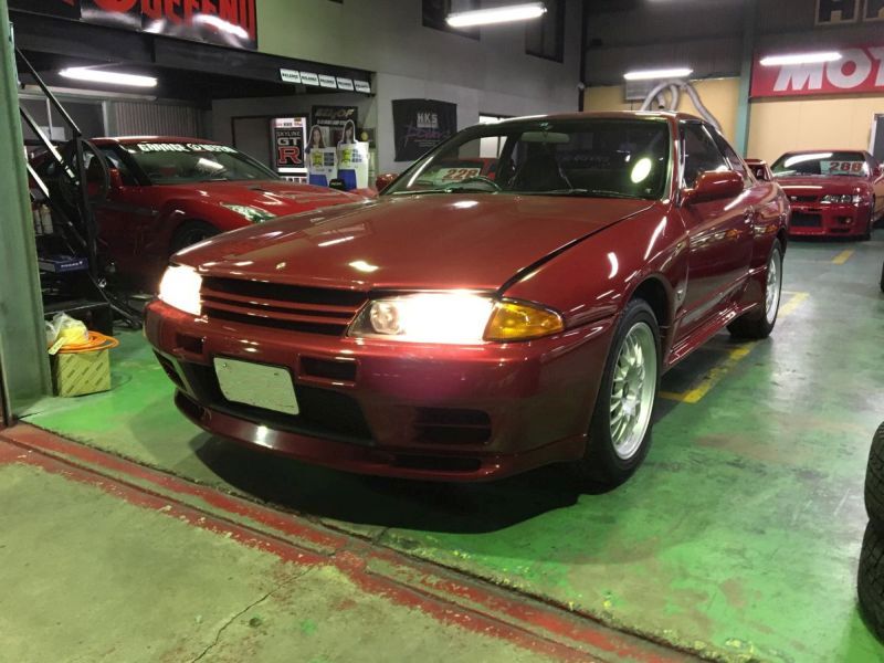 Red 1993 R32 GTR left front